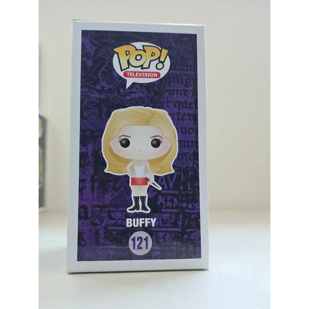 Funko Pop! TV Buffy (Blood) #121 SDCC 2014- Vampire Slayer with Plastic Case - Picture 2 of 6